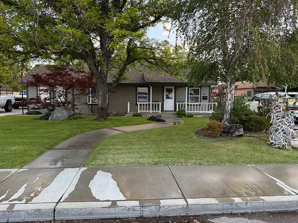 631 W Pine St, Bishop, CA 93514