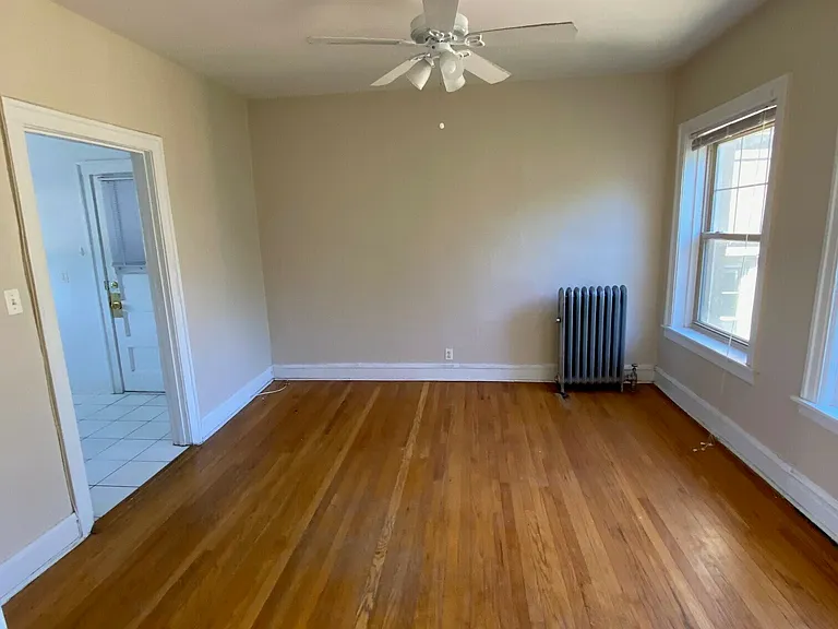 830 Reba Pl #3S — Photo 6