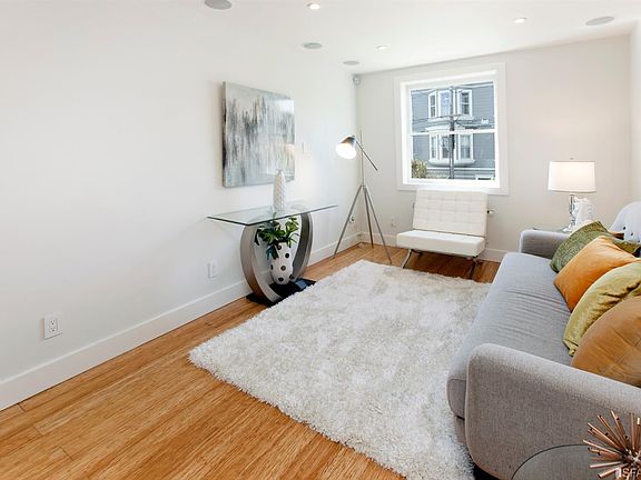 3rd image of 189 College Ave Unit 1