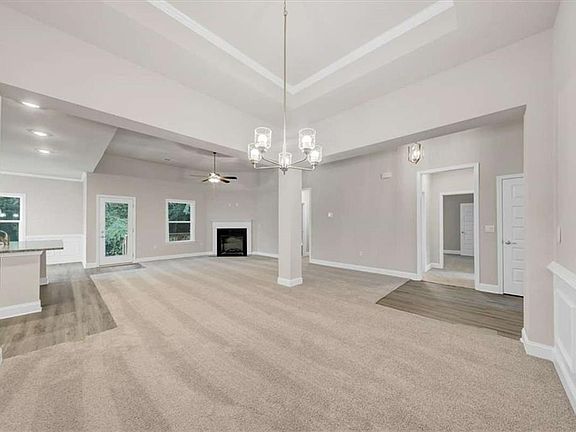 3rd image of 216 Rhett Dr