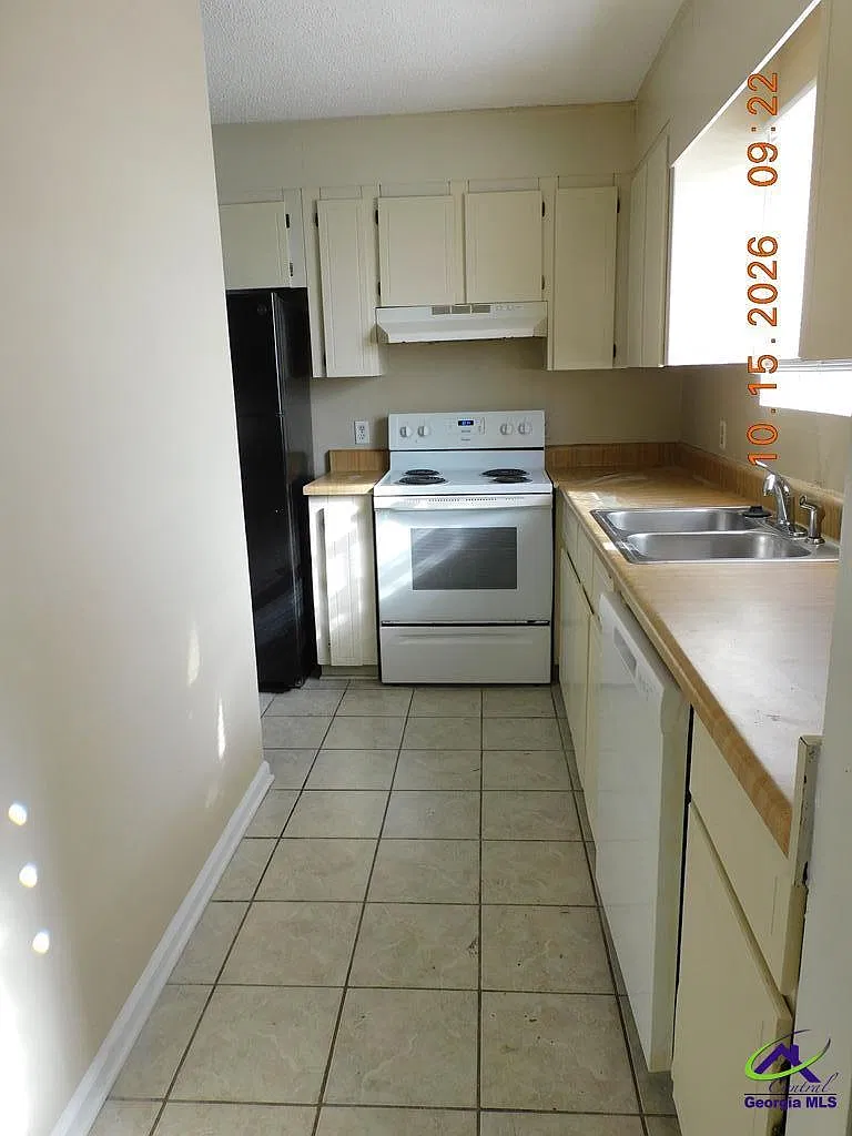 1215 Macon Rd — Photo 3