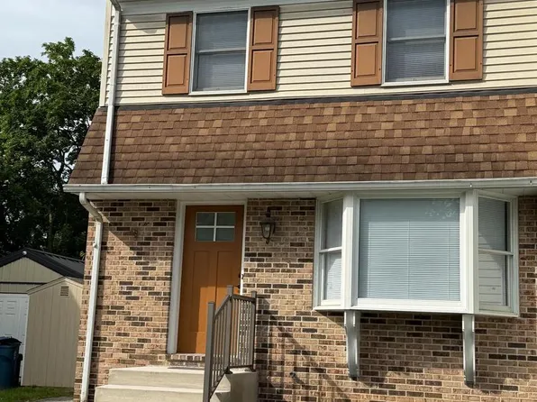10 Brandon Ct, Lancaster, PA 17603