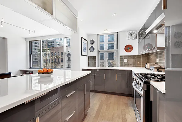 Sold by Compass | media 1