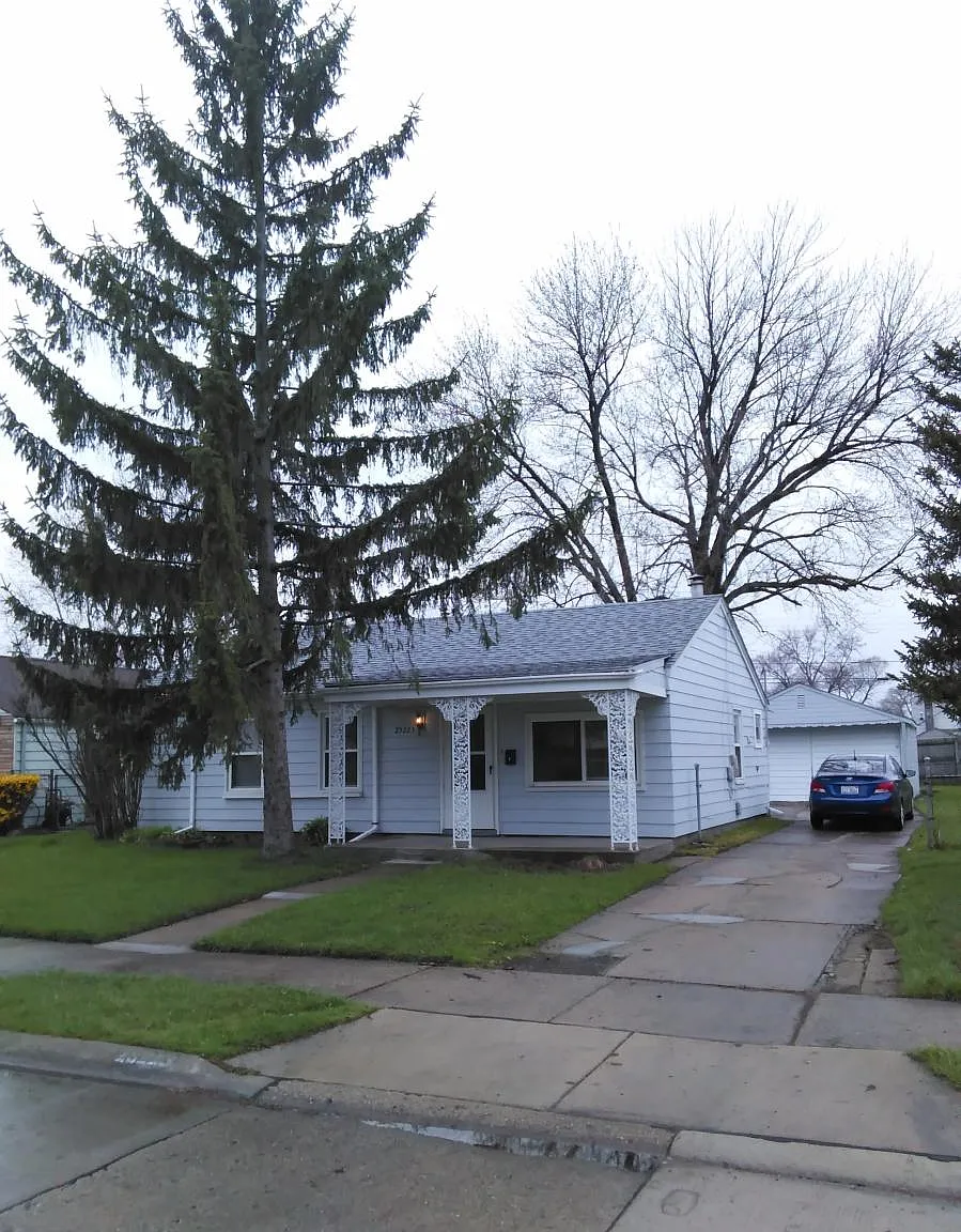 4 bed, 1150 sqft, $1,495 — Photo 1