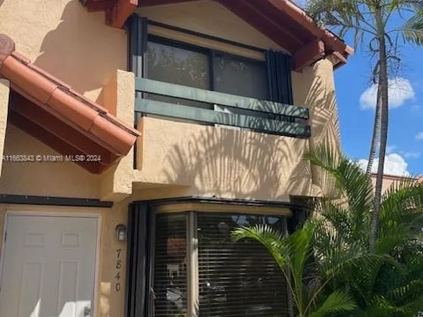 7840 SW 102nd Ln, Miami, FL 33156