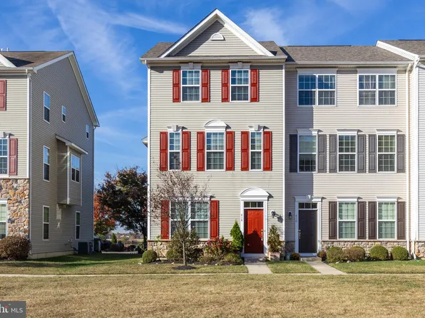 414 Aura Rd, Glassboro, NJ 08028