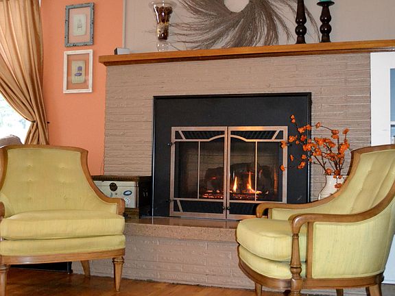 5th image of 3118 Glendale Dr W