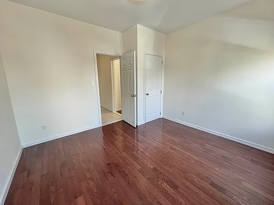 Rented by New Amsterdam Realty Group | media 6