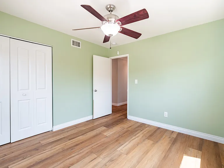 1315 Arroyo Dr — Photo 12