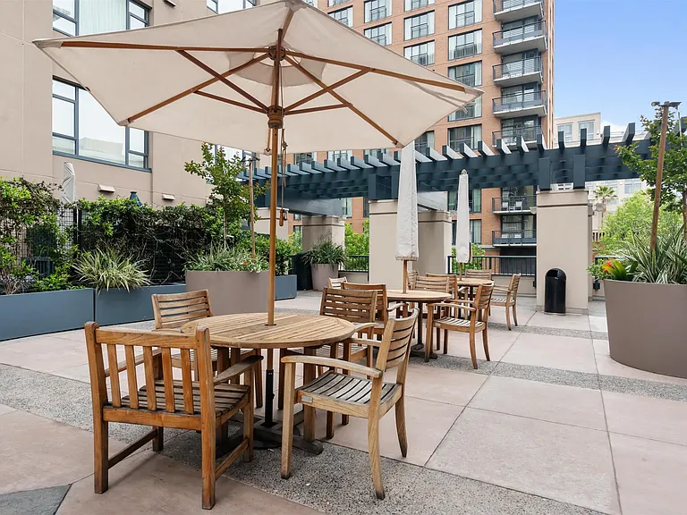530 K St #409 — Photo 22