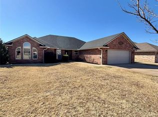 1804 Javelina Dr, Altus, OK 73521