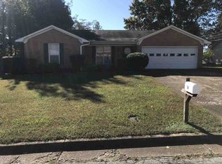 14 Briarwood Ln, Jackson, TN 38301