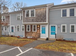 300 Falmouth Rd APT 7C, Mashpee, MA 02649
