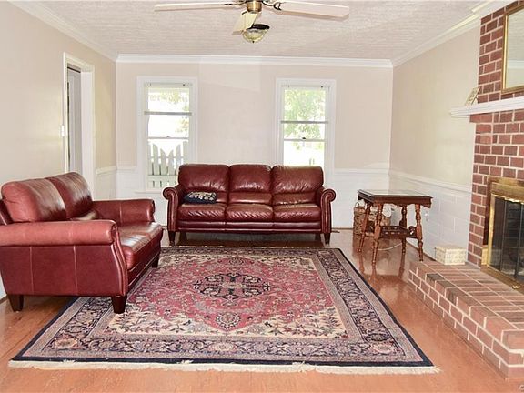5th image of 10818 Erin Green Ct