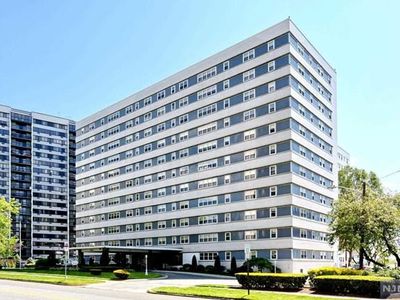 280 Prospect Ave APT 4G, Hackensack, NJ, 07601