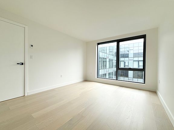 2nd image of 144-49 Northern Blvd #630-A