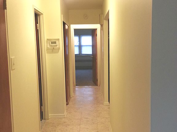 4th image of 749 E 83rd St #1