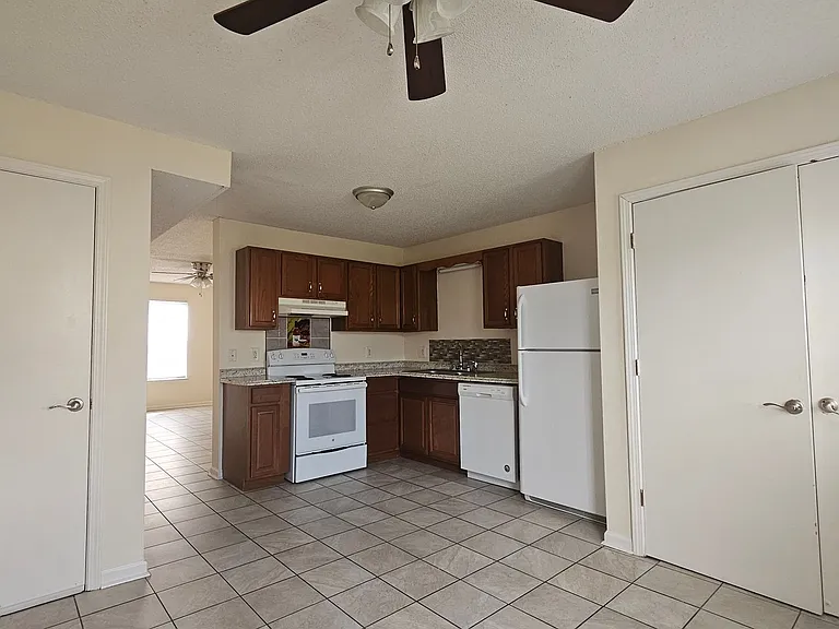 2451 W Wilson Rd #1-6 — Photo 6