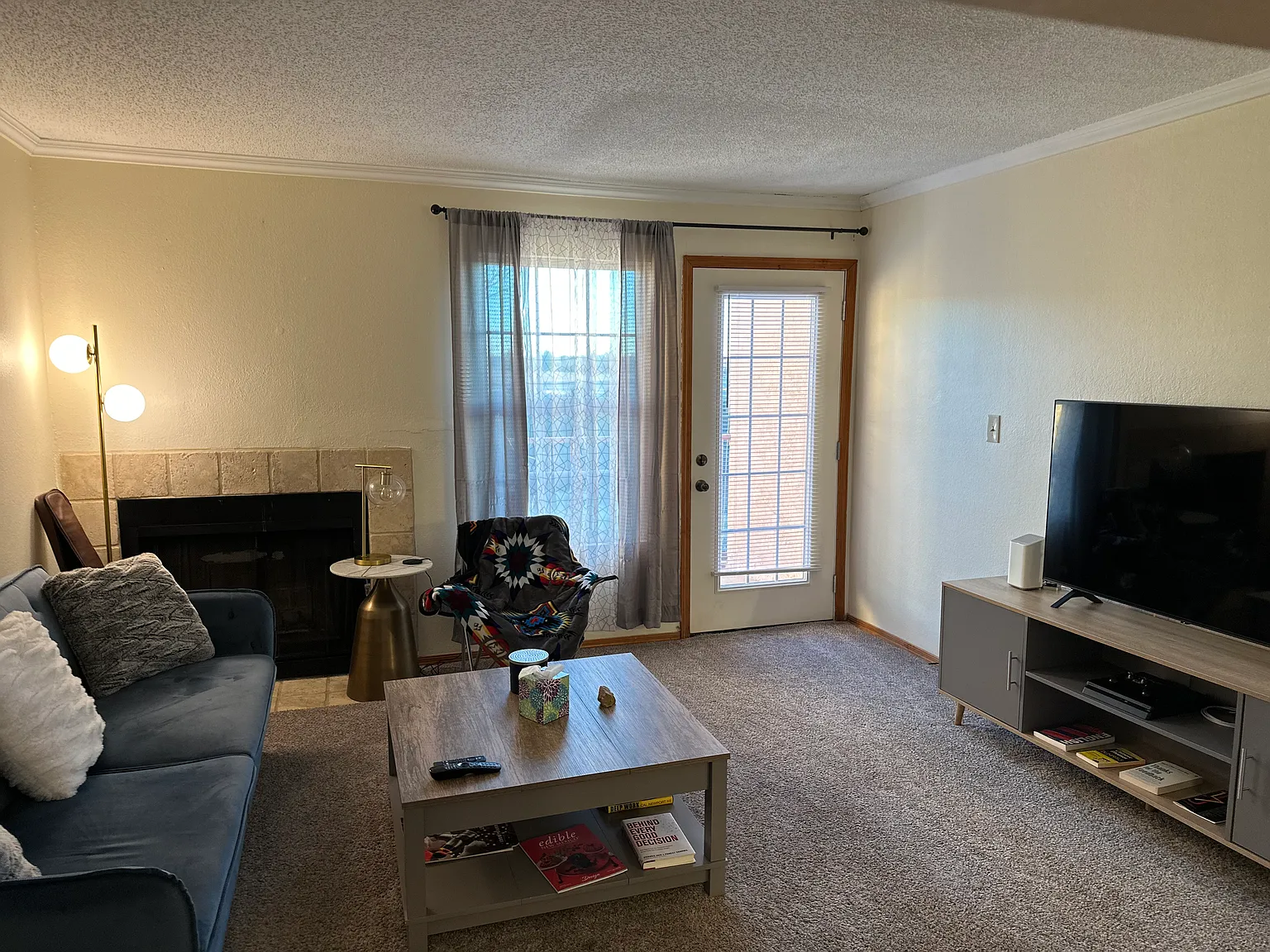 2501 W Zia Rd — Photo 2