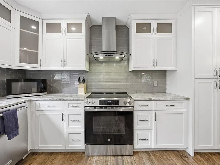 8080 NW 47th St — Photo 13