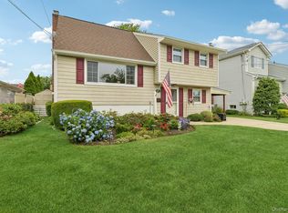 2394 Cedar Street, Seaford, NY 11783