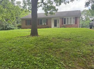 5 W Oak Ridge Dr, Hagerstown, MD 21740