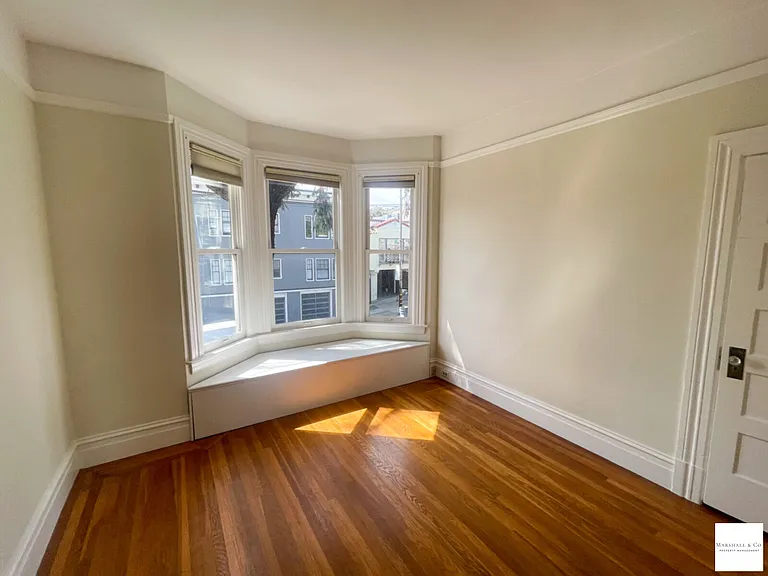 3904 Cesar Chavez St — Photo 15
