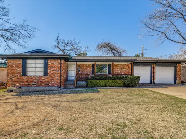 4801 Holiday Ln, Fort Worth, TX 76180