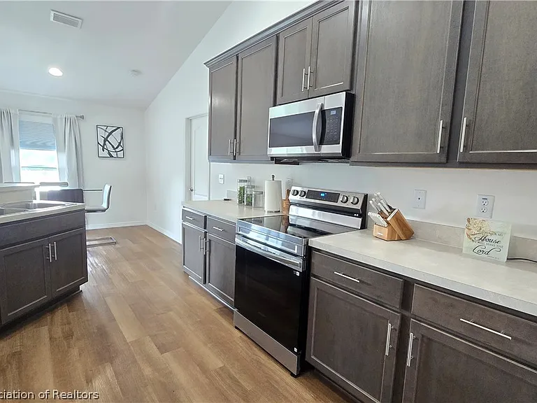 4720 San Lorenzo Dr — Photo 12