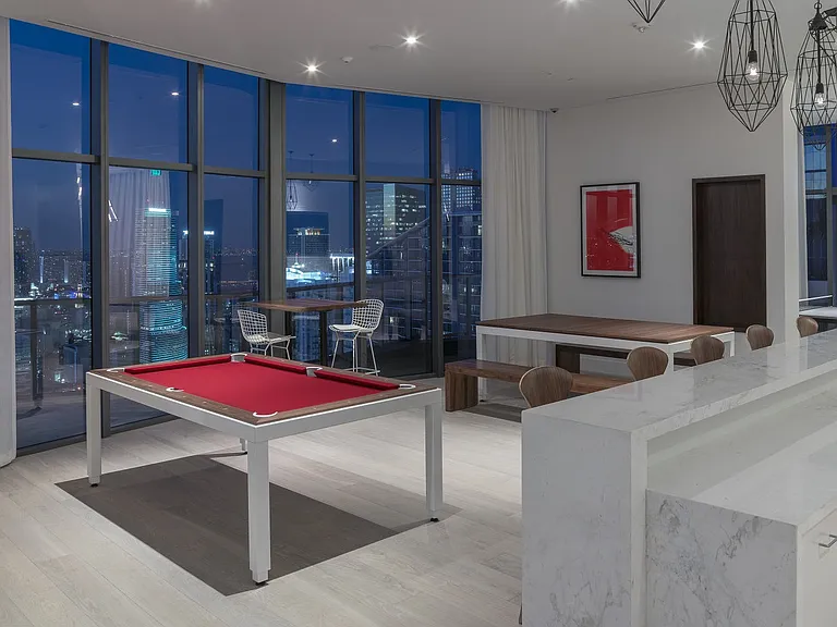 Solitair Brickell Apartments — Photo 25