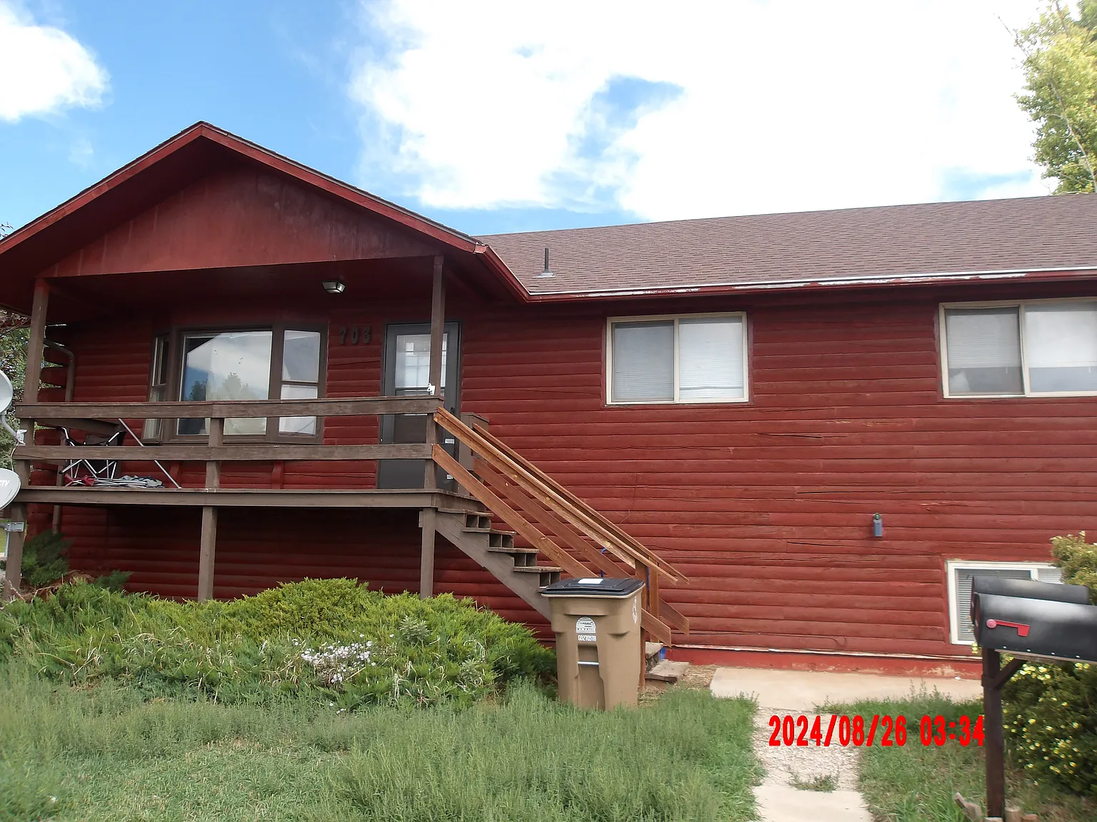 5 bed, 2400 sqft, $2,300 — Photo 1