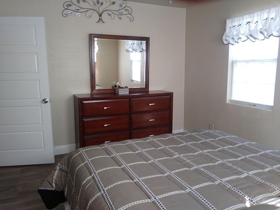 2nd image of 4569 Eastview Dr