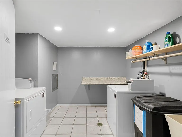 17400 Gulf Blvd #J7 — Photo 33
