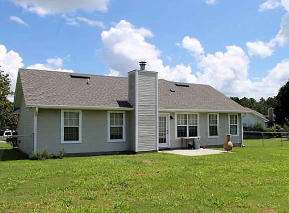 2nd image of 3873 Nicole Ln