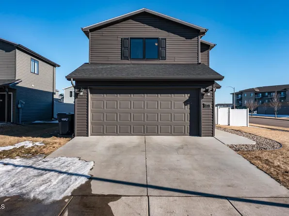 3503 Amity Cir SE, Mandan, ND 58554