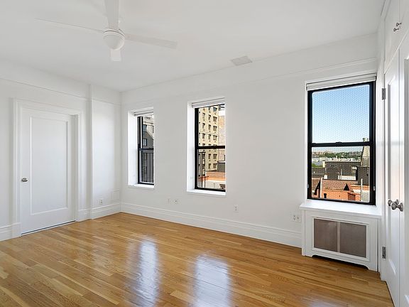 5th image of 310 W 97th St APT 71