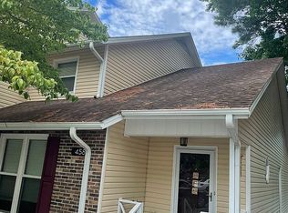 458 Lands End Rd, Fayetteville, NC 28314