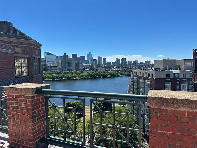 10 Rogers St #407A — Photo 19