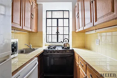 Rented by MEIER