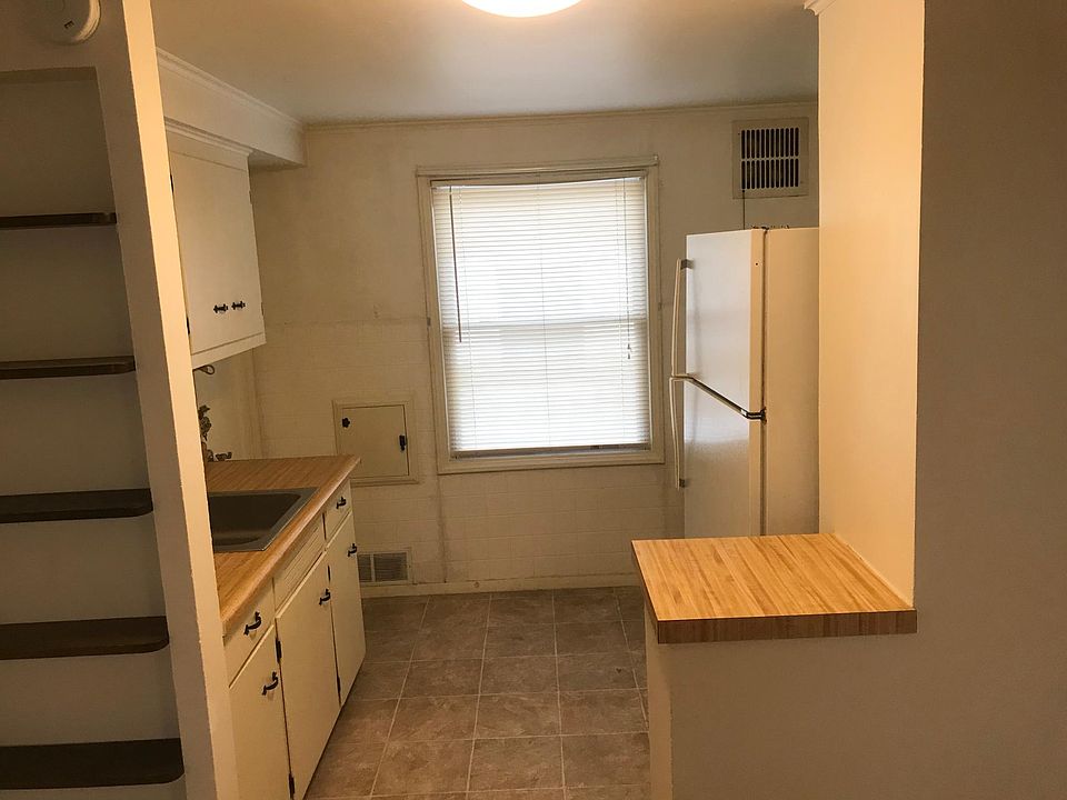2nd image of 3610 S 47th St