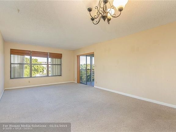 4th image of 2316 S Cypress Bend Dr APT 420