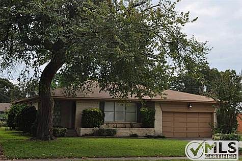 1st image of 110 Valencia Dr