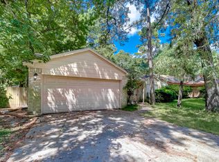 108 E Wavy Oak Cir, Spring, TX 77381