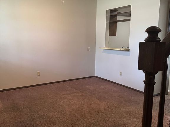 3rd image of 4380-86 Bellview Dr