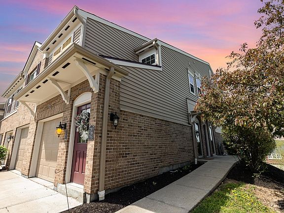3rd image of 7785 Skyview Cir