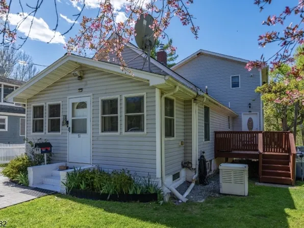 53 Susquehanna St, Franklin Boro, NJ 07416