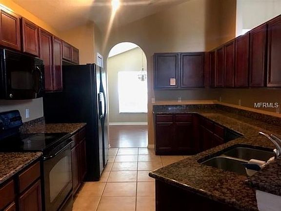 3rd image of 1230 Creekview Ct