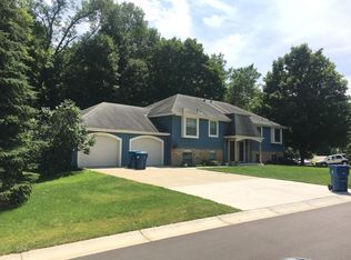 5615 Shorewood Ln, Excelsior, MN 55331