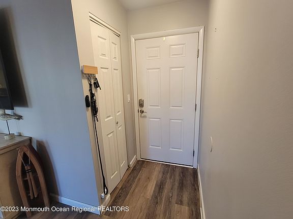 2nd image of 1816 Waters Edge Dr