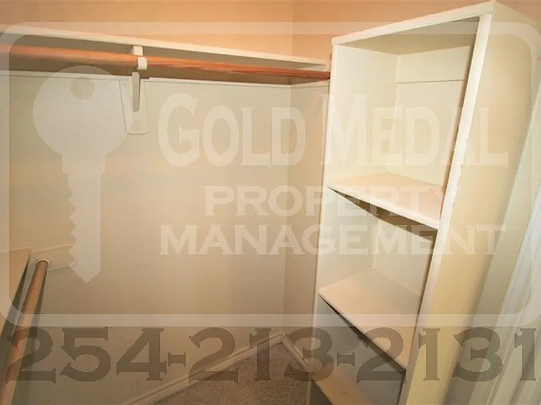 401 Hedy Dr — Photo 30